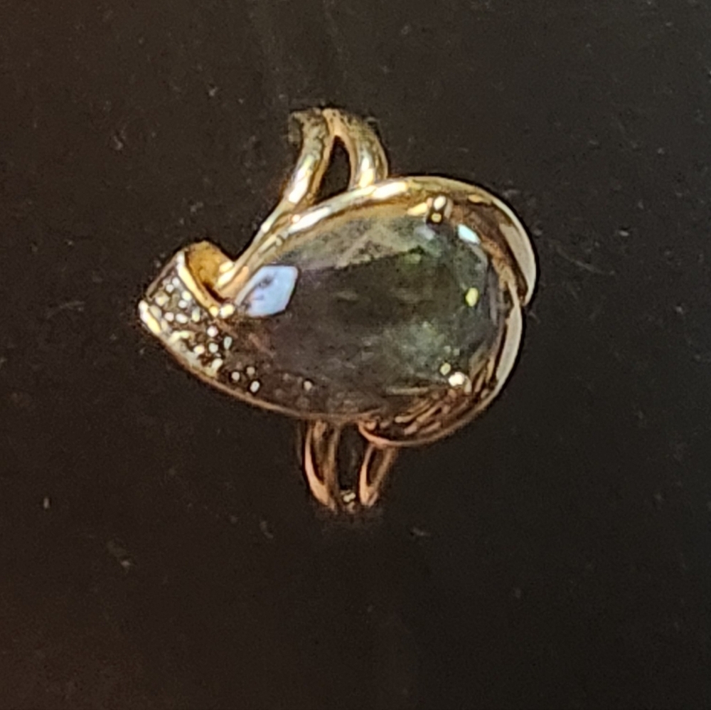 10kt..Gold Large  Mystic Topaz Ring With Diamond Accents - Picture 3 of 15